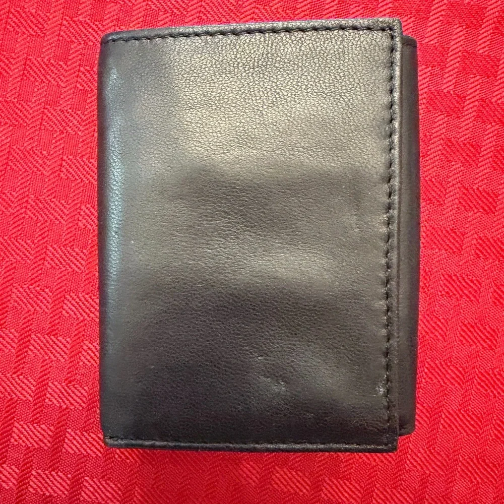 Rolfs Black Leather Trifold Wallet